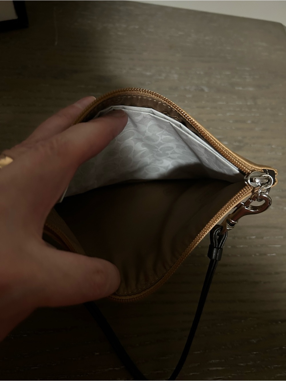 Coach Leatherware Charter Wristlet Tan Zip Pouch NWT - Picture 5 of 14